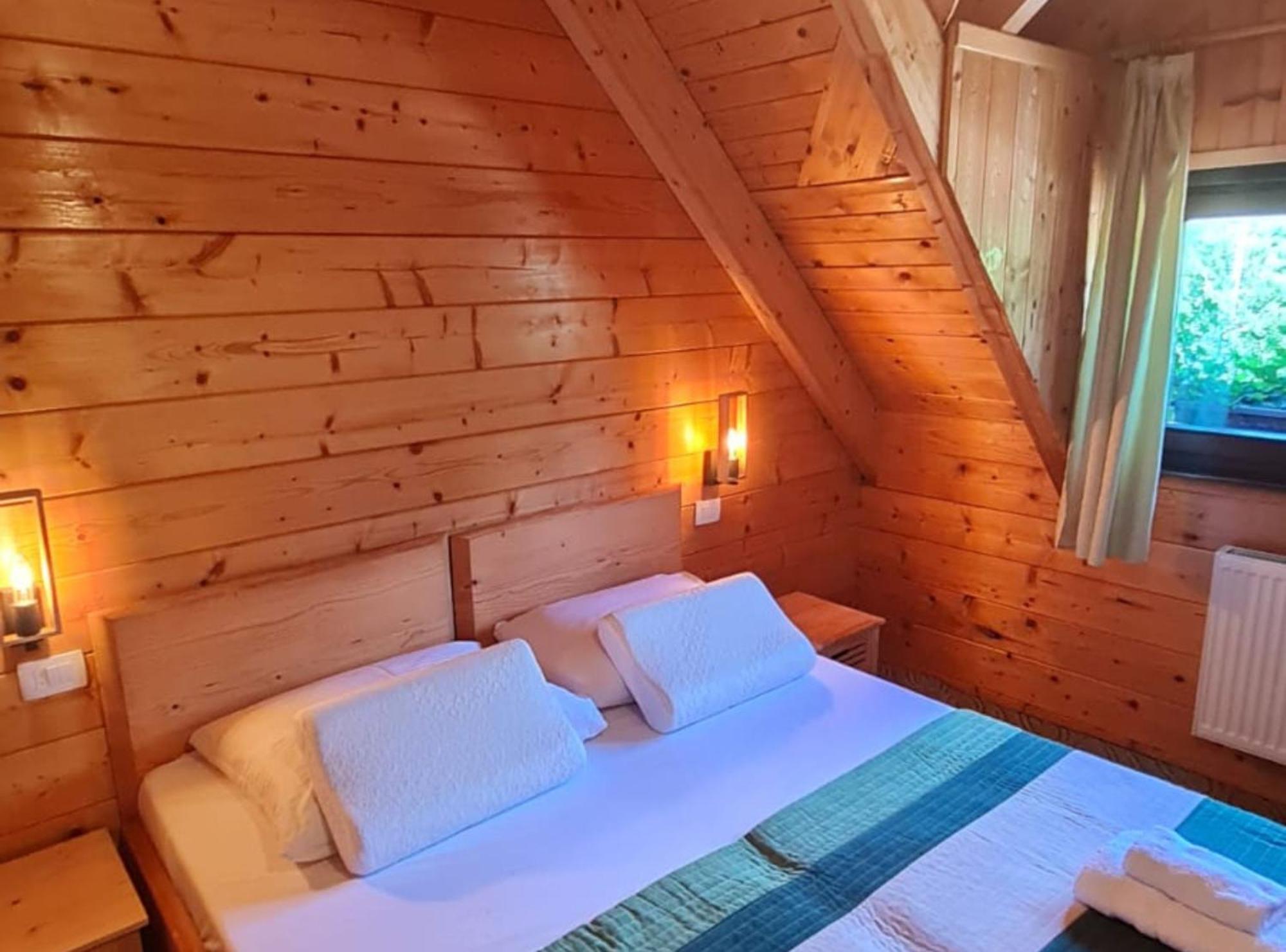 Plitvice Forest Apartment Korenica